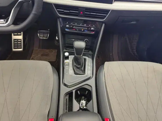 Volkswagen Tiguan L — Фото автомобиля 16