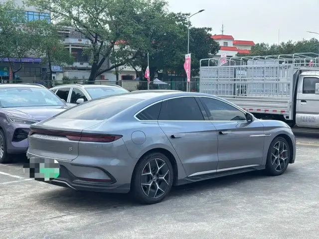 BYD Han — Фото автомобиля 6