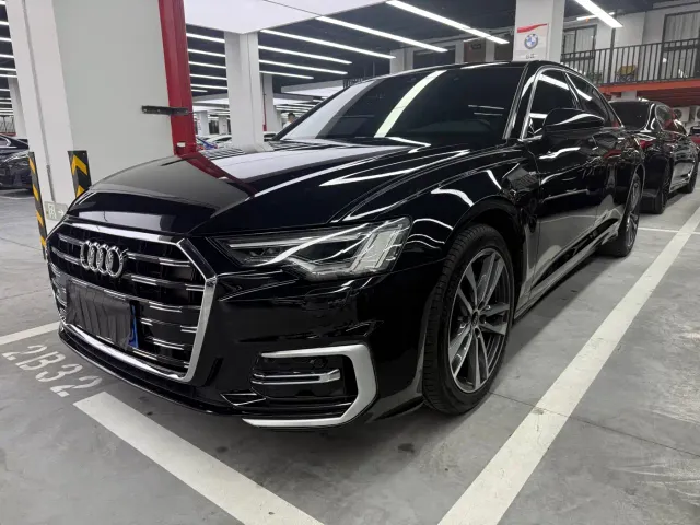 Фотография автомобиля — Audi A6L