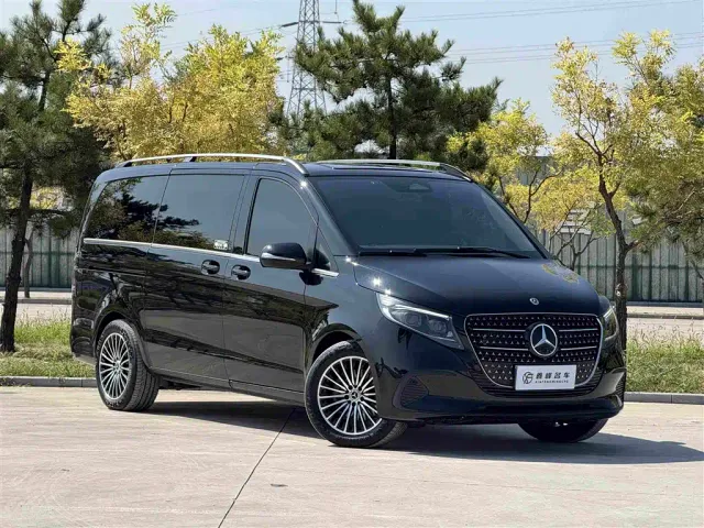 Mercedes-Benz V-Class — Фото автомобиля 3