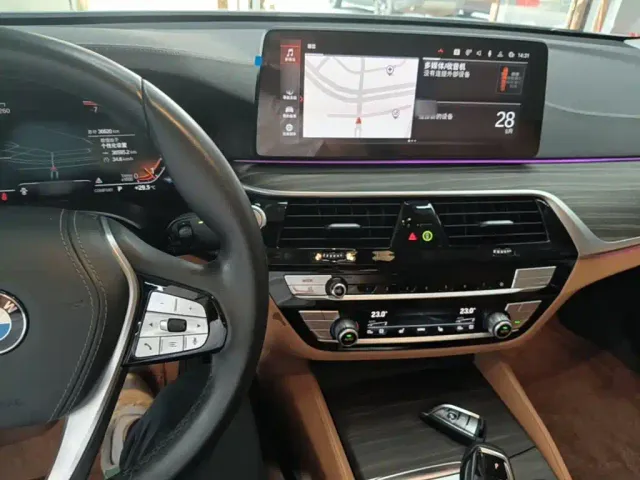 BMW 6 Series Gran Turismo — Фото автомобиля 9