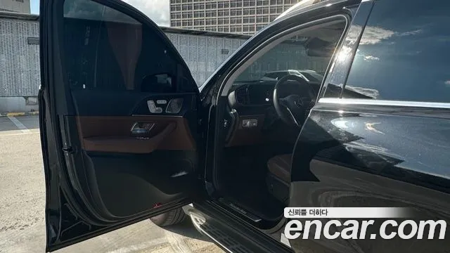 Mercedes-Benz GLE-Class — Фото автомобиля 8