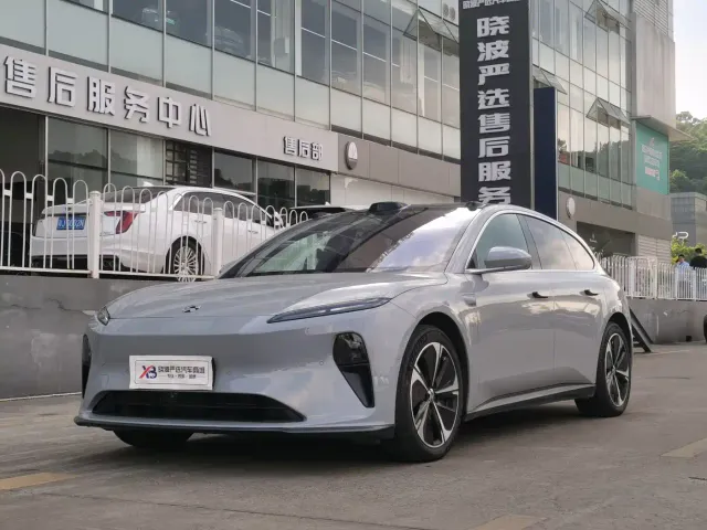 Фотография автомобиля — Nio ET5 Touring