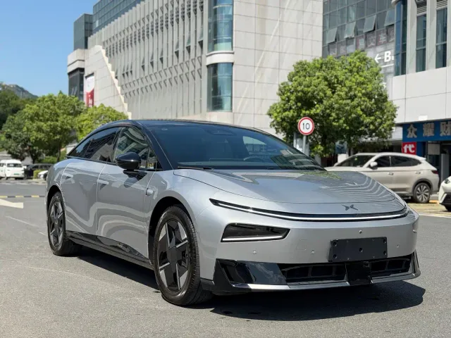 XPeng XPeng P7+ 2025 Extended Range — Фото автомобиля 3