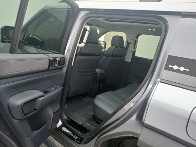 BYD FangChengBao Leopard 5 — Фото автомобиля 8