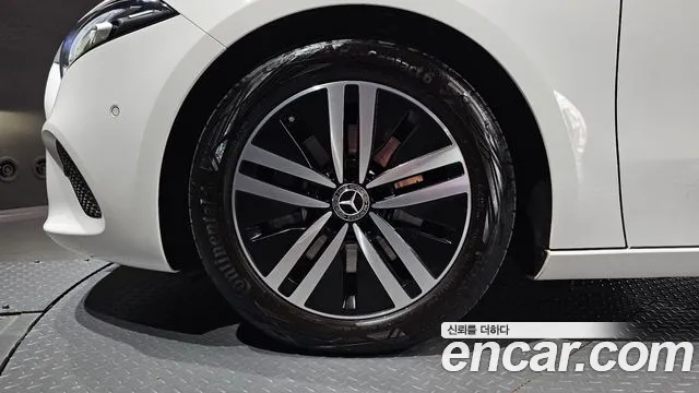 Mercedes-Benz A-Class W177 — Фото автомобиля 5