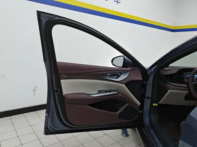 BYD Seal — Фото автомобиля 7