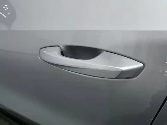 Geely Boyue L — Фото автомобиля 18