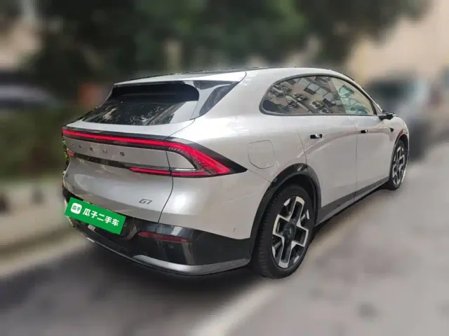Xpeng G7 — Фото автомобиля 6