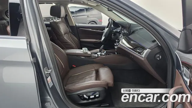 BMW 5-Series 5 серия (G30) 523d Luxury — Фото автомобиля 11