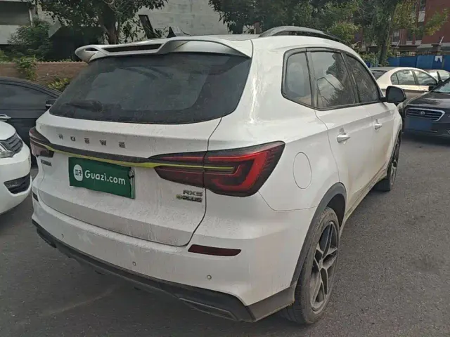 Roewe RX5 — Фото автомобиля 6