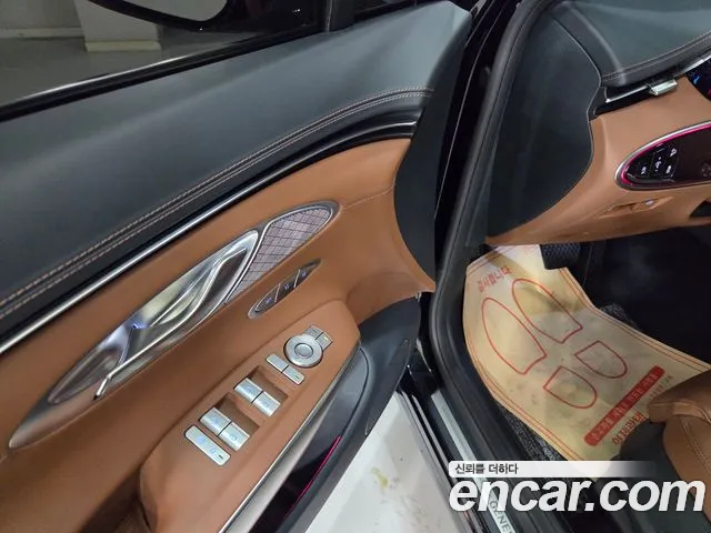 Genesis GV70 2.5T Бензин 2WD — Фото автомобиля 18