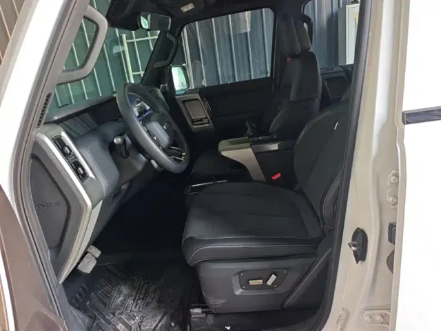 iCAR V23 — Фото автомобиля 14