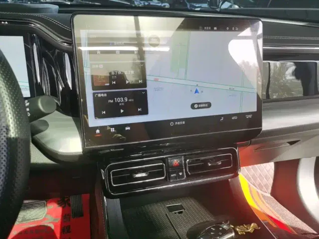 GAC Trumpchi GS8 — Фото автомобиля 12