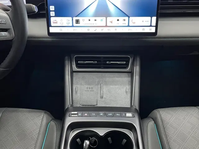 BYD Qin L — Фото автомобиля 7