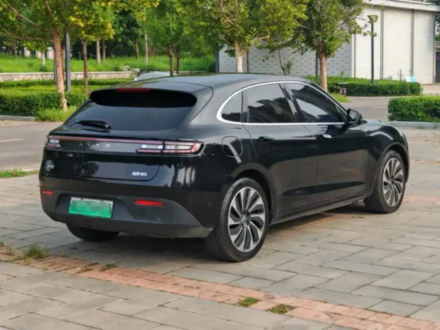 Aito M5 — Фото автомобиля 4