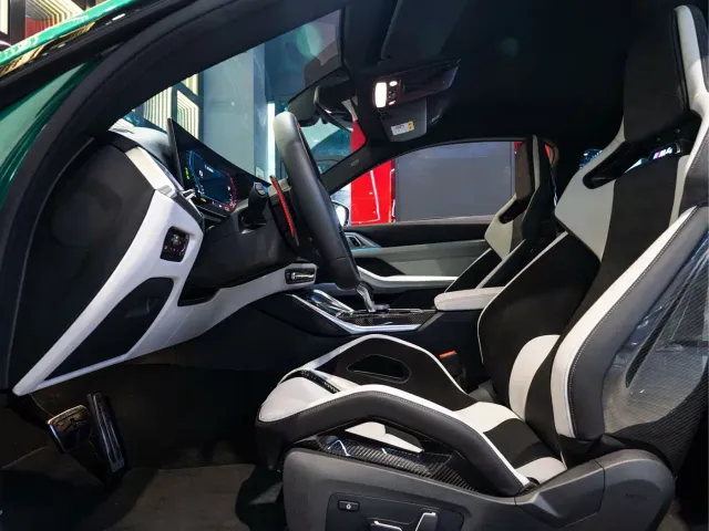 BMW M4 — Фото автомобиля 24