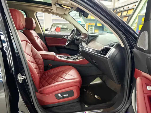 BMW X5 — Фото автомобиля 12