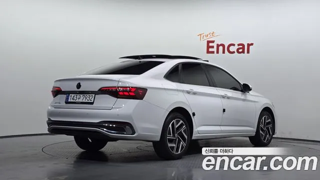 Volkswagen Jetta — Фото автомобиля 2