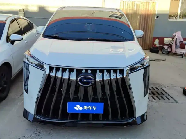 GAC Trumpchi M8 — Фото автомобиля 2