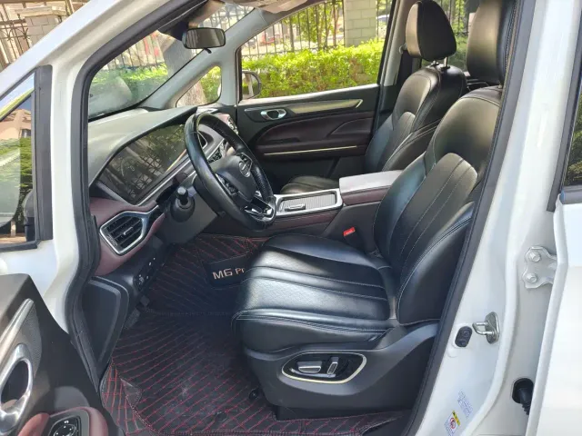 GAC Trumpchi M6 — Фото автомобиля 5