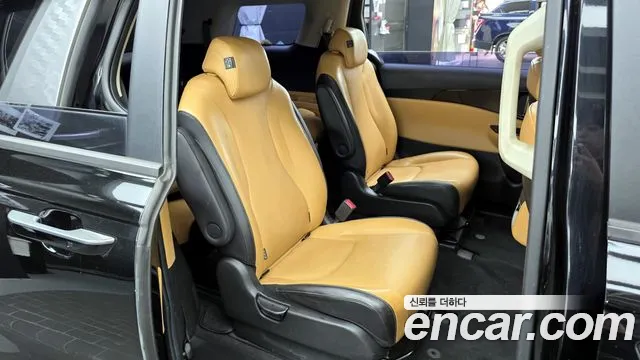 Kia Canival Carnival 4 поколение Бензин 9 мест Prestige — Фото автомобиля 11