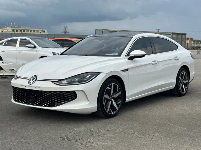Фотография автомобиля — Volkswagen Lamando