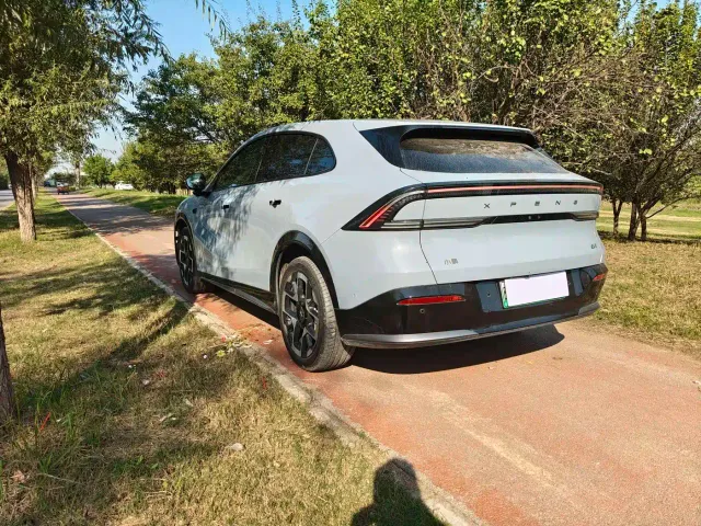 Xpeng G7 — Фото автомобиля 9