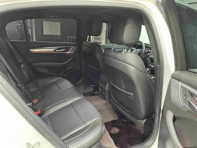 Cadillac CT5 — Фото автомобиля 18