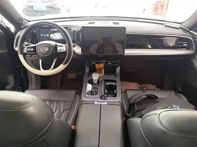 GAC Trumpchi GS8 — Фото автомобиля 9