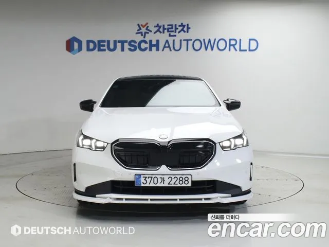BMW 5-Series — Фото автомобиля 3