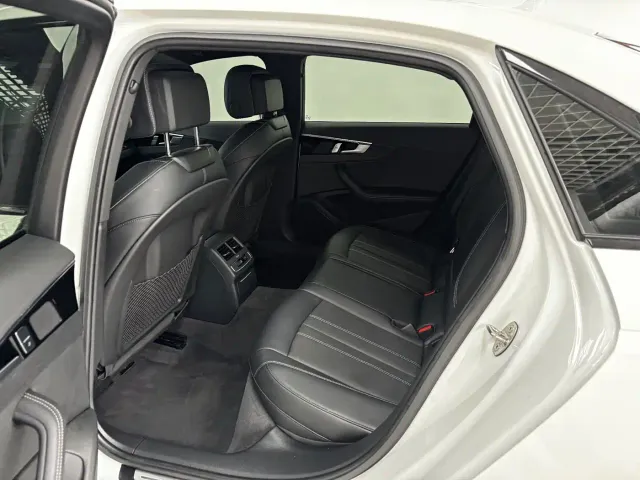 Audi A4L — Фото автомобиля 20