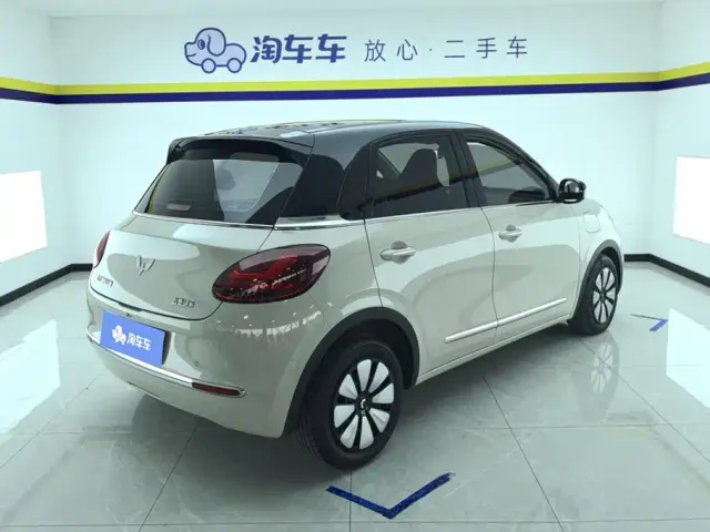 Wuling Bingo — Фото автомобиля 3