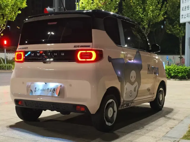 Wuling Hongguang Mini EV — Фото автомобиля 6