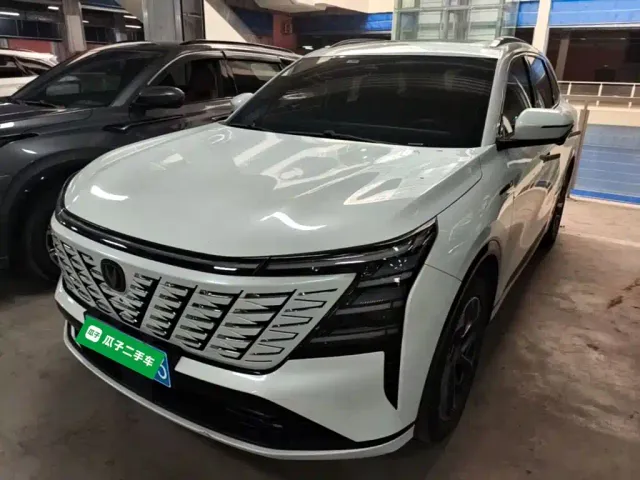Фотография автомобиля — Changan CS75 Plus