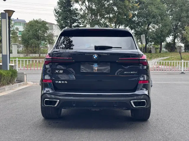 BMW X5 — Фото автомобиля 10