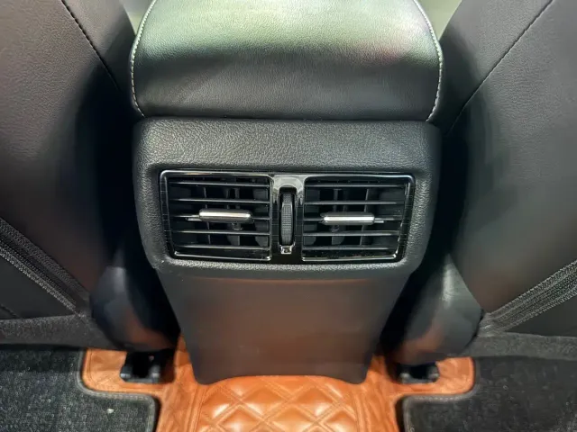 Nissan Sylphy — Фото автомобиля 18