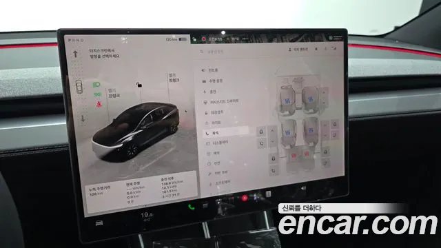 Tesla Model Y — Фото автомобиля 23