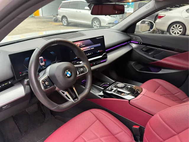 BMW 5 Series — Фото автомобиля 9