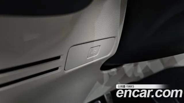 Вольво XC40 B4 Ultimate Bright — Фото автомобиля 30