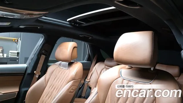 Genesis GV70 — Фото автомобиля 19