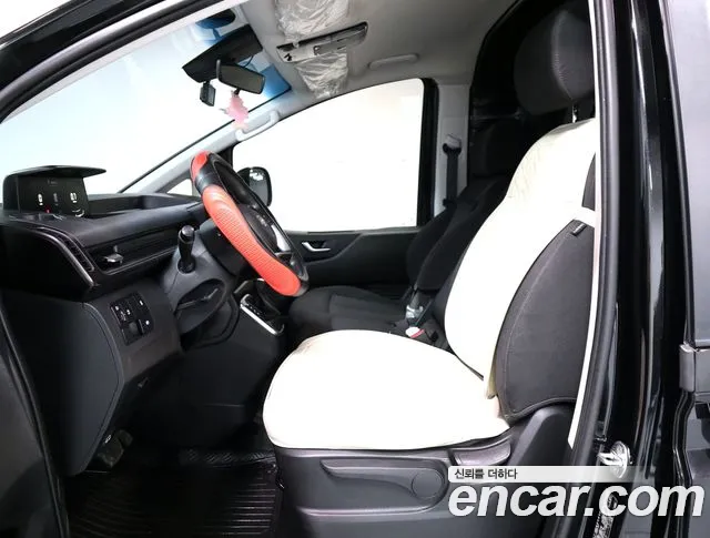 Hyundai Staria — Фото автомобиля 9