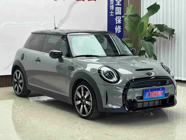 MINI Hatch — Фото автомобиля 3