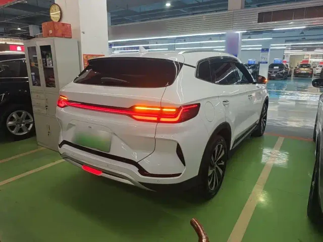 BYD Song PLUS — Фото автомобиля 6