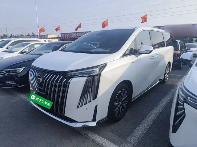 Фотография автомобиля — GAC Trumpchi M8