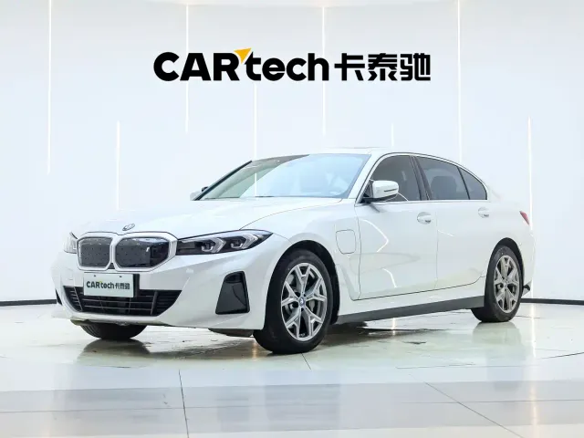 Фотография автомобиля — BMW i3