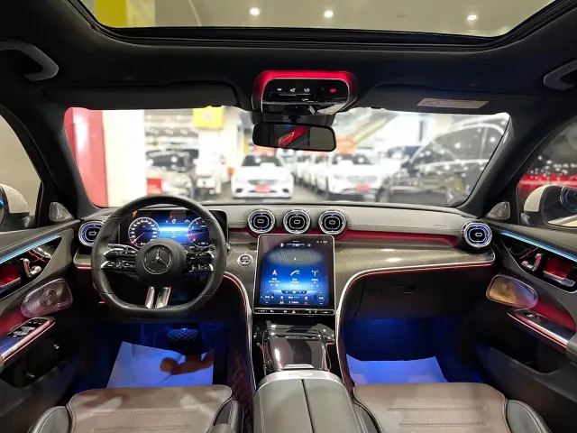 Mercedes-Benz C-Class — Фото автомобиля 12