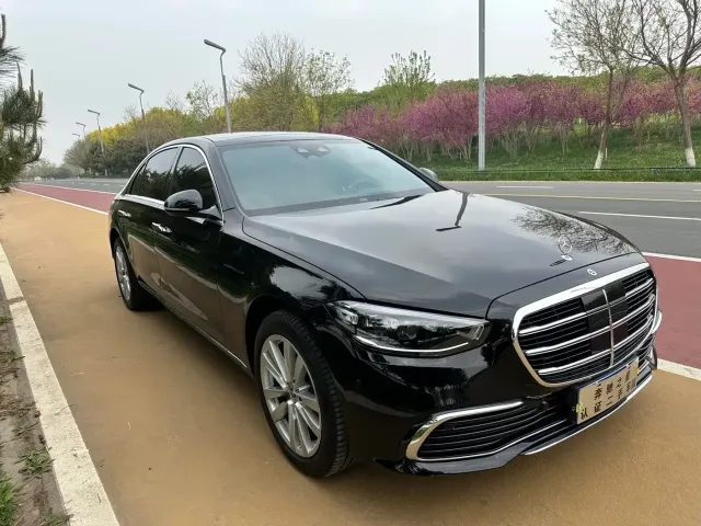 Mercedes-Benz S-Class — Фото автомобиля 3