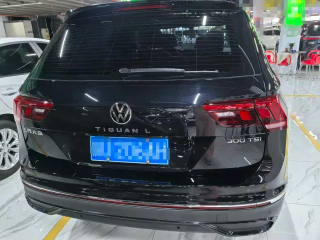 Volkswagen Tiguan L — Фото автомобиля 5