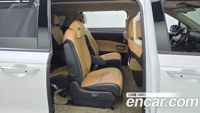 Kia Canival Carnival 4 поколение Бензин 9 мест Noblesse — Фото автомобиля 12
